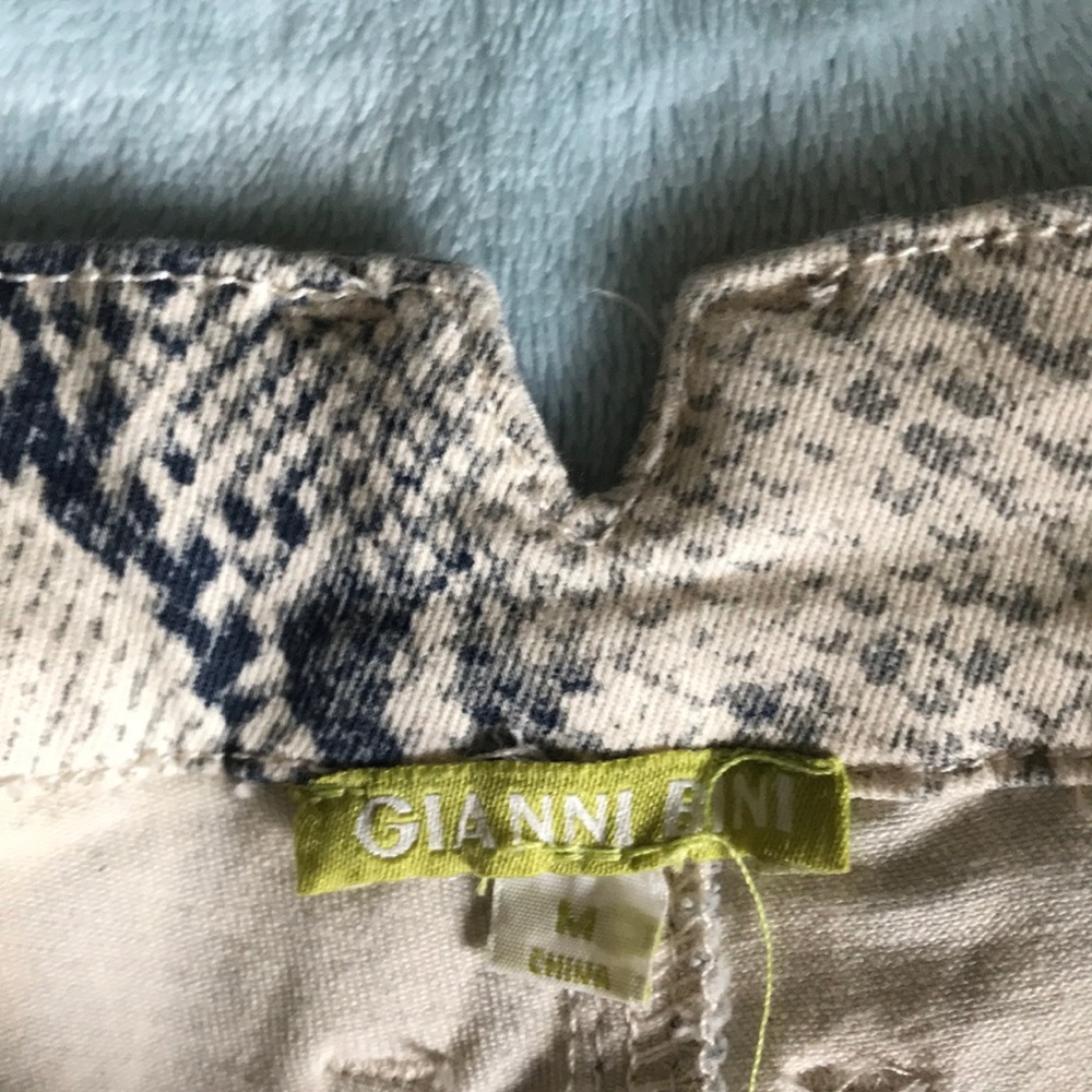 Pants - Picture 8 of 9